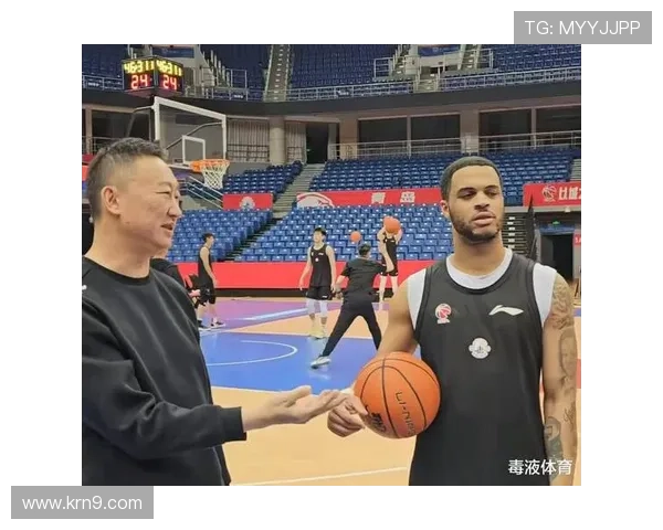 刘维伟怒斥韦瑟斯庞 更衣室指出不足